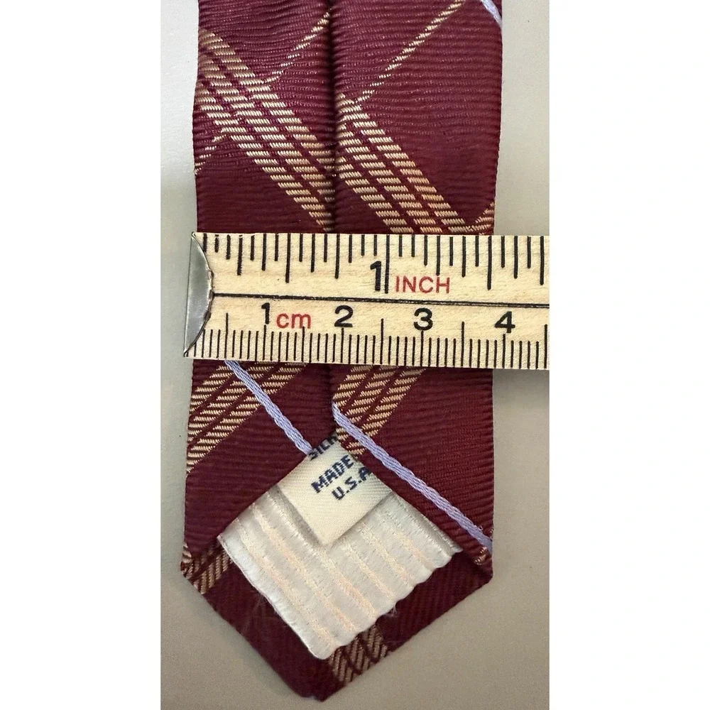 John W. Nordstrom Neck Tie Men's Plaid 100% Imported Silk Burgundy Gold USA Made